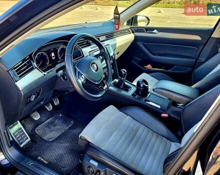 Фольксваген Пассат 2015 в Черновцах на Automoto.ua Черный Фольксваген Пассат, объемом двигателя 1.97 л и пробегом 303 тыс. км за 17100 $, фото 11 на Automoto.ua