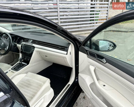 Чорний Фольксваген Пассат, об'ємом двигуна 1.97 л та пробігом 217 тис. км за 15500 $, фото 7 на Automoto.ua