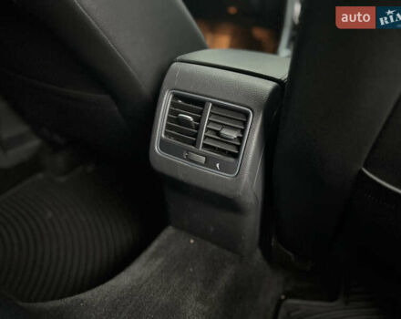 Черный Фольксваген Пассат, объемом двигателя 1.8 л и пробегом 252 тыс. км за 10600 $, фото 22 на Automoto.ua