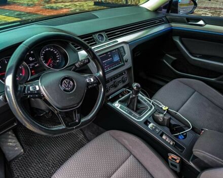 Чорний Фольксваген Пассат, об'ємом двигуна 1.6 л та пробігом 300 тис. км за 11750 $, фото 7 на Automoto.ua