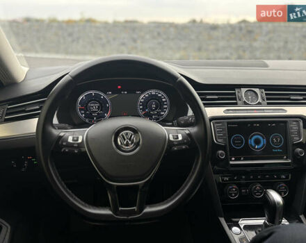 Черный Фольксваген Пассат, объемом двигателя 1.97 л и пробегом 231 тыс. км за 16450 $, фото 9 на Automoto.ua