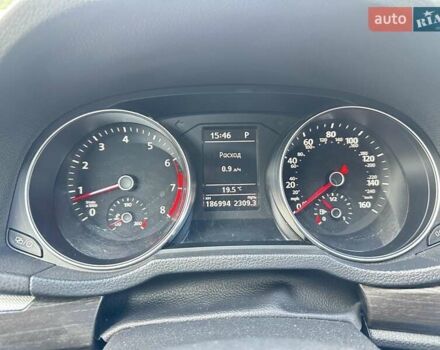 Черный Фольксваген Пассат, объемом двигателя 1.8 л и пробегом 186 тыс. км за 15000 $, фото 13 на Automoto.ua