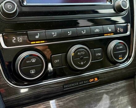 Черный Фольксваген Пассат, объемом двигателя 1.8 л и пробегом 180 тыс. км за 13500 $, фото 12 на Automoto.ua