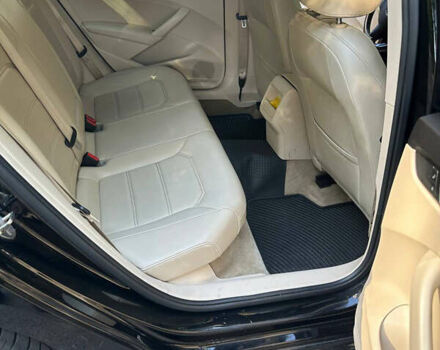 Черный Фольксваген Пассат, объемом двигателя 1.8 л и пробегом 214 тыс. км за 10900 $, фото 3 на Automoto.ua