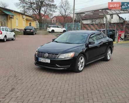 Чорний Фольксваген Пассат, об'ємом двигуна 2 л та пробігом 150 тис. км за 13599 $, фото 2 на Automoto.ua
