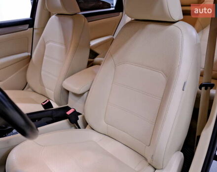 Чорний Фольксваген Пассат, об'ємом двигуна 1.8 л та пробігом 146 тис. км за 10500 $, фото 28 на Automoto.ua