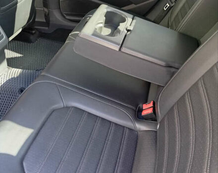 Черный Фольксваген Пассат, объемом двигателя 1.8 л и пробегом 110 тыс. км за 11500 $, фото 8 на Automoto.ua