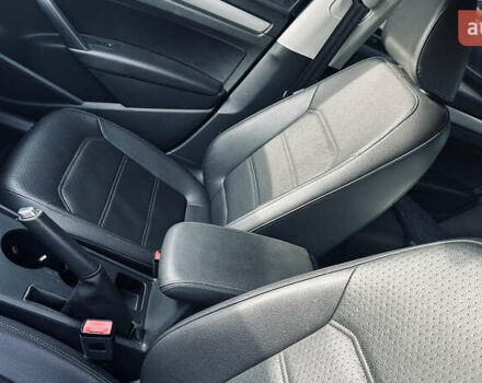 Черный Фольксваген Пассат, объемом двигателя 1.8 л и пробегом 103 тыс. км за 10999 $, фото 13 на Automoto.ua