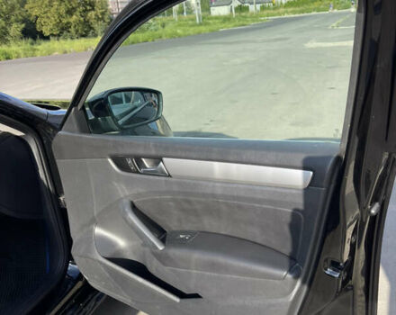 Черный Фольксваген Пассат, объемом двигателя 1.8 л и пробегом 195 тыс. км за 12500 $, фото 12 на Automoto.ua