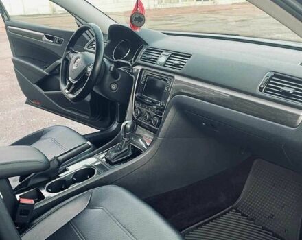 Черный Фольксваген Пассат, объемом двигателя 1.8 л и пробегом 250 тыс. км за 9000 $, фото 8 на Automoto.ua