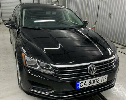 Черный Фольксваген Пассат, объемом двигателя 1.8 л и пробегом 195 тыс. км за 11000 $, фото 1 на Automoto.ua