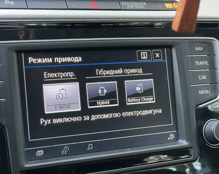 Черный Фольксваген Пассат, объемом двигателя 1.4 л и пробегом 203 тыс. км за 19000 $, фото 18 на Automoto.ua