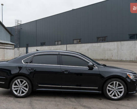 Чорний Фольксваген Пассат, об'ємом двигуна 1.8 л та пробігом 191 тис. км за 13800 $, фото 8 на Automoto.ua