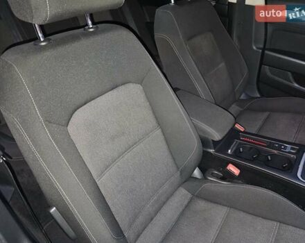 Черный Фольксваген Пассат, объемом двигателя 1.8 л и пробегом 175 тыс. км за 15800 $, фото 56 на Automoto.ua