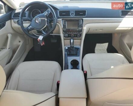 Черный Фольксваген Пассат, объемом двигателя 1.8 л и пробегом 35 тыс. км за 2500 $, фото 7 на Automoto.ua