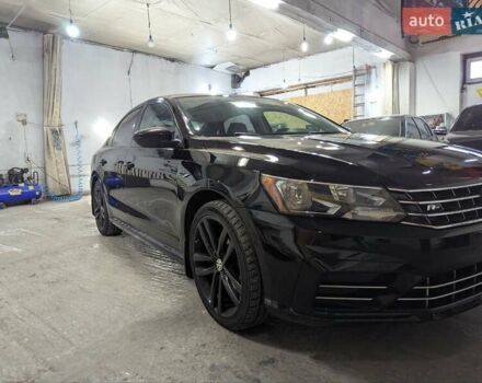 Черный Фольксваген Пассат, объемом двигателя 1.8 л и пробегом 142 тыс. км за 14500 $, фото 1 на Automoto.ua