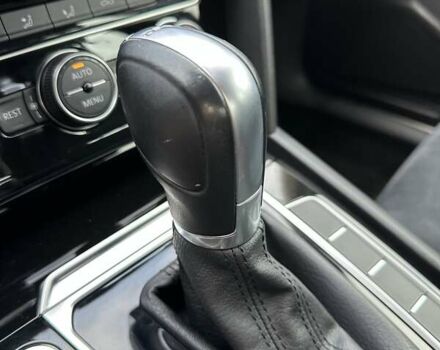 Чорний Фольксваген Пассат, об'ємом двигуна 1.97 л та пробігом 221 тис. км за 18400 $, фото 101 на Automoto.ua