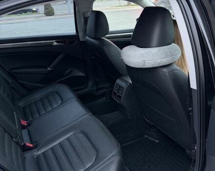 Черный Фольксваген Пассат, объемом двигателя 1.8 л и пробегом 145 тыс. км за 14800 $, фото 11 на Automoto.ua