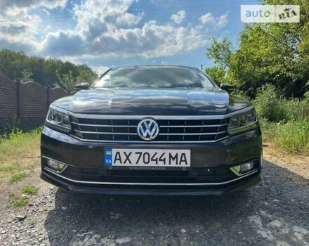 Черный Фольксваген Пассат, объемом двигателя 1.8 л и пробегом 65 тыс. км за 16500 $, фото 6 на Automoto.ua