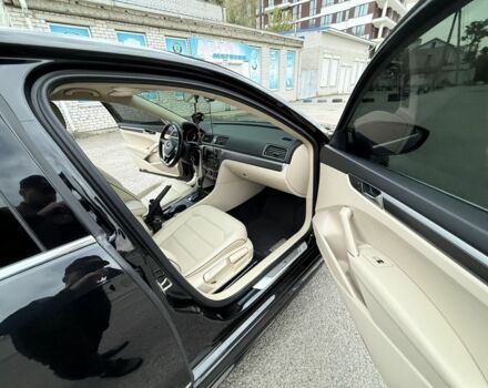 Черный Фольксваген Пассат, объемом двигателя 1.8 л и пробегом 190 тыс. км за 13800 $, фото 18 на Automoto.ua