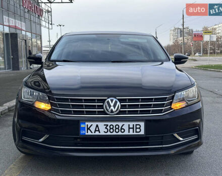 Чорний Фольксваген Пассат, об'ємом двигуна 1.8 л та пробігом 145 тис. км за 12000 $, фото 9 на Automoto.ua