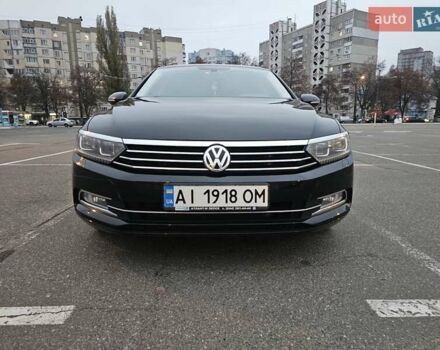 Черный Фольксваген Пассат, объемом двигателя 1.8 л и пробегом 175 тыс. км за 15800 $, фото 41 на Automoto.ua