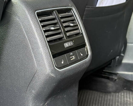 Черный Фольксваген Пассат, объемом двигателя 1.8 л и пробегом 173 тыс. км за 15300 $, фото 12 на Automoto.ua