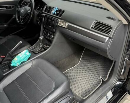 Черный Фольксваген Пассат, объемом двигателя 1.8 л и пробегом 209 тыс. км за 13300 $, фото 16 на Automoto.ua