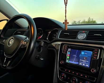 Черный Фольксваген Пассат, объемом двигателя 1.8 л и пробегом 186 тыс. км за 12000 $, фото 4 на Automoto.ua