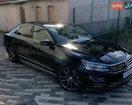 Черный Фольксваген Пассат, объемом двигателя 1.8 л и пробегом 210 тыс. км за 11800 $, фото 1 на Automoto.ua