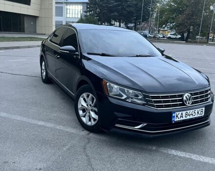 Черный Фольксваген Пассат, объемом двигателя 1.8 л и пробегом 175 тыс. км за 12200 $, фото 13 на Automoto.ua