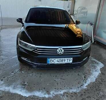 Чорний Фольксваген Пассат, об'ємом двигуна 2 л та пробігом 265 тис. км за 17000 $, фото 3 на Automoto.ua