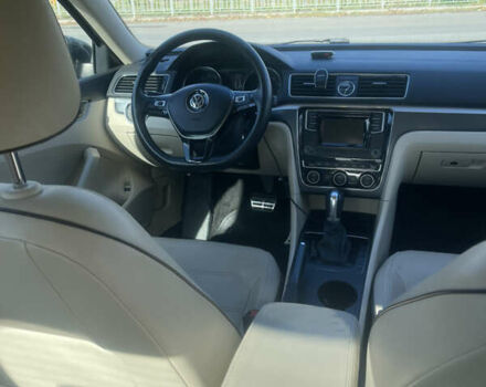 Черный Фольксваген Пассат, объемом двигателя 1.8 л и пробегом 100 тыс. км за 13999 $, фото 8 на Automoto.ua