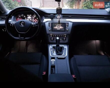 Чорний Фольксваген Пассат, об'ємом двигуна 2 л та пробігом 265 тис. км за 17000 $, фото 1 на Automoto.ua