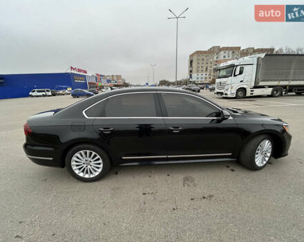 Черный Фольксваген Пассат, объемом двигателя 1.8 л и пробегом 179 тыс. км за 12700 $, фото 10 на Automoto.ua