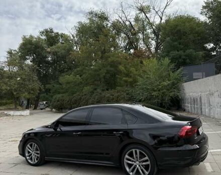 Черный Фольксваген Пассат, объемом двигателя 1.8 л и пробегом 209 тыс. км за 13300 $, фото 2 на Automoto.ua