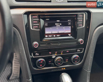 Чорний Фольксваген Пассат, об'ємом двигуна 1.8 л та пробігом 146 тис. км за 10900 $, фото 43 на Automoto.ua