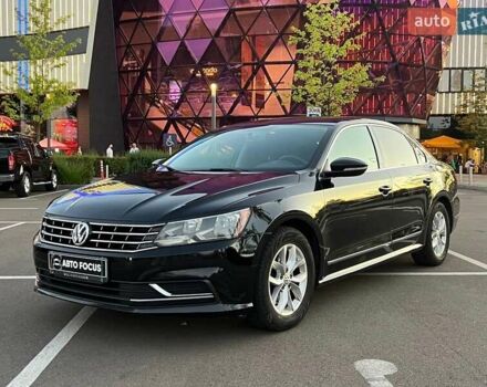 Черный Фольксваген Пассат, объемом двигателя 1.8 л и пробегом 225 тыс. км за 11990 $, фото 2 на Automoto.ua