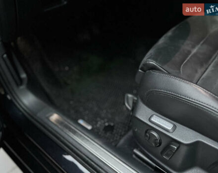 Черный Фольксваген Пассат, объемом двигателя 1.97 л и пробегом 287 тыс. км за 19500 $, фото 17 на Automoto.ua