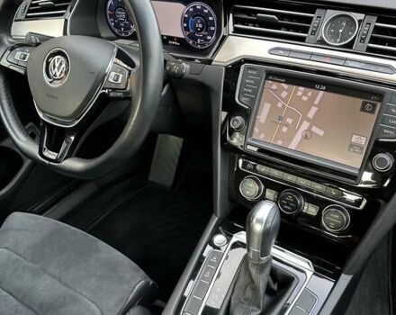 Чорний Фольксваген Пассат, об'ємом двигуна 1.97 л та пробігом 221 тис. км за 18400 $, фото 61 на Automoto.ua