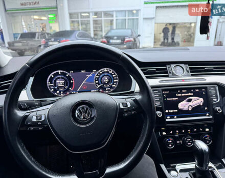 Черный Фольксваген Пассат, объемом двигателя 1.97 л и пробегом 287 тыс. км за 19500 $, фото 11 на Automoto.ua