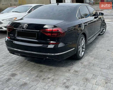 Черный Фольксваген Пассат, объемом двигателя 1.8 л и пробегом 142 тыс. км за 14600 $, фото 9 на Automoto.ua