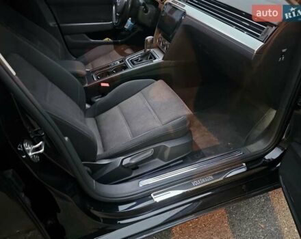 Черный Фольксваген Пассат, объемом двигателя 1.8 л и пробегом 175 тыс. км за 15800 $, фото 46 на Automoto.ua