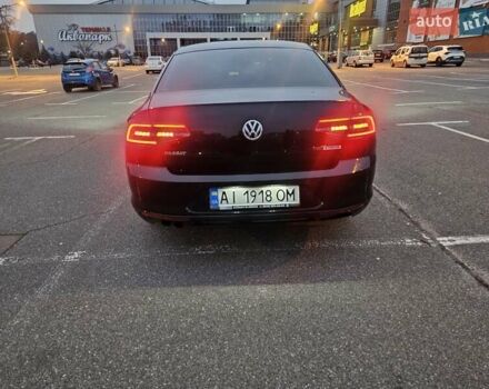 Черный Фольксваген Пассат, объемом двигателя 1.8 л и пробегом 175 тыс. км за 15800 $, фото 57 на Automoto.ua