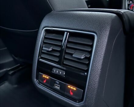 Черный Фольксваген Пассат, объемом двигателя 1.8 л и пробегом 145 тыс. км за 14800 $, фото 12 на Automoto.ua