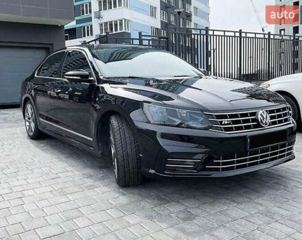 Черный Фольксваген Пассат, объемом двигателя 1.8 л и пробегом 142 тыс. км за 14600 $, фото 1 на Automoto.ua