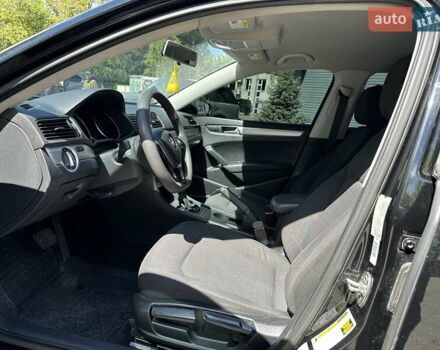 Черный Фольксваген Пассат, объемом двигателя 1.8 л и пробегом 206 тыс. км за 9999 $, фото 14 на Automoto.ua