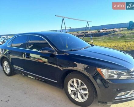 Черный Фольксваген Пассат, объемом двигателя 1.8 л и пробегом 151 тыс. км за 13000 $, фото 10 на Automoto.ua