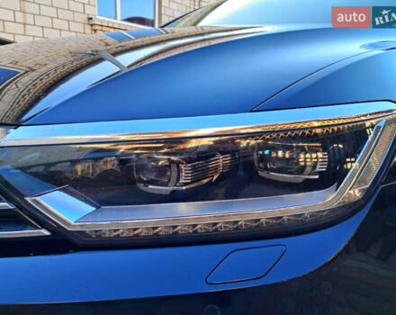 Чорний Фольксваген Пассат, об'ємом двигуна 2 л та пробігом 215 тис. км за 17300 $, фото 3 на Automoto.ua