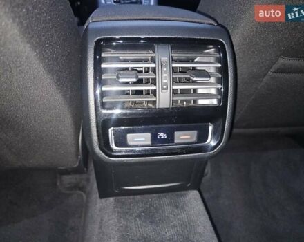 Черный Фольксваген Пассат, объемом двигателя 1.8 л и пробегом 175 тыс. км за 15800 $, фото 55 на Automoto.ua